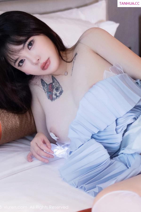 Arude薇薇  [XiuRen]高清写真图 2023.08.22 No.7266 Arude薇薇 丝袜美腿第51张图片